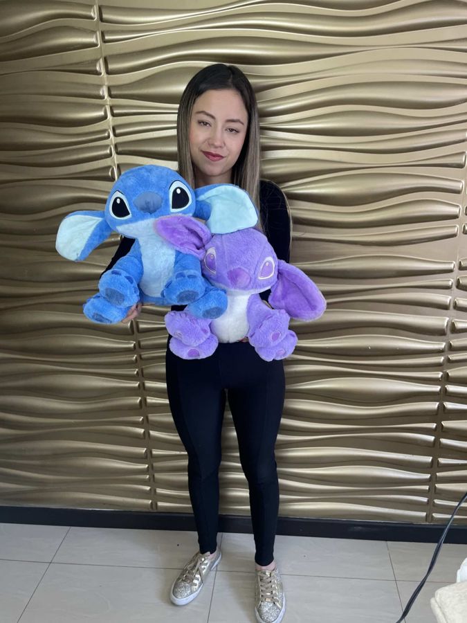 Pareja de peluches de Stitch azul y lila